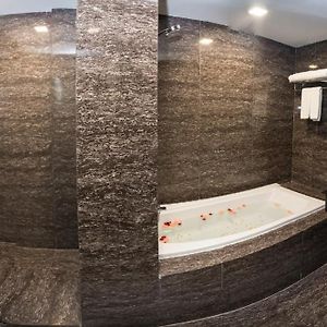 Executive King Room